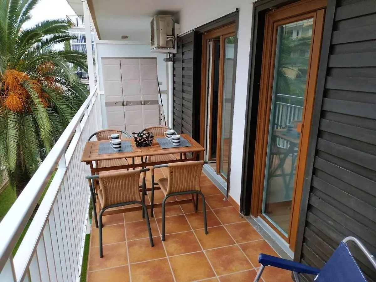 Modern Apartment In Salou With Shared Pool 45 M²