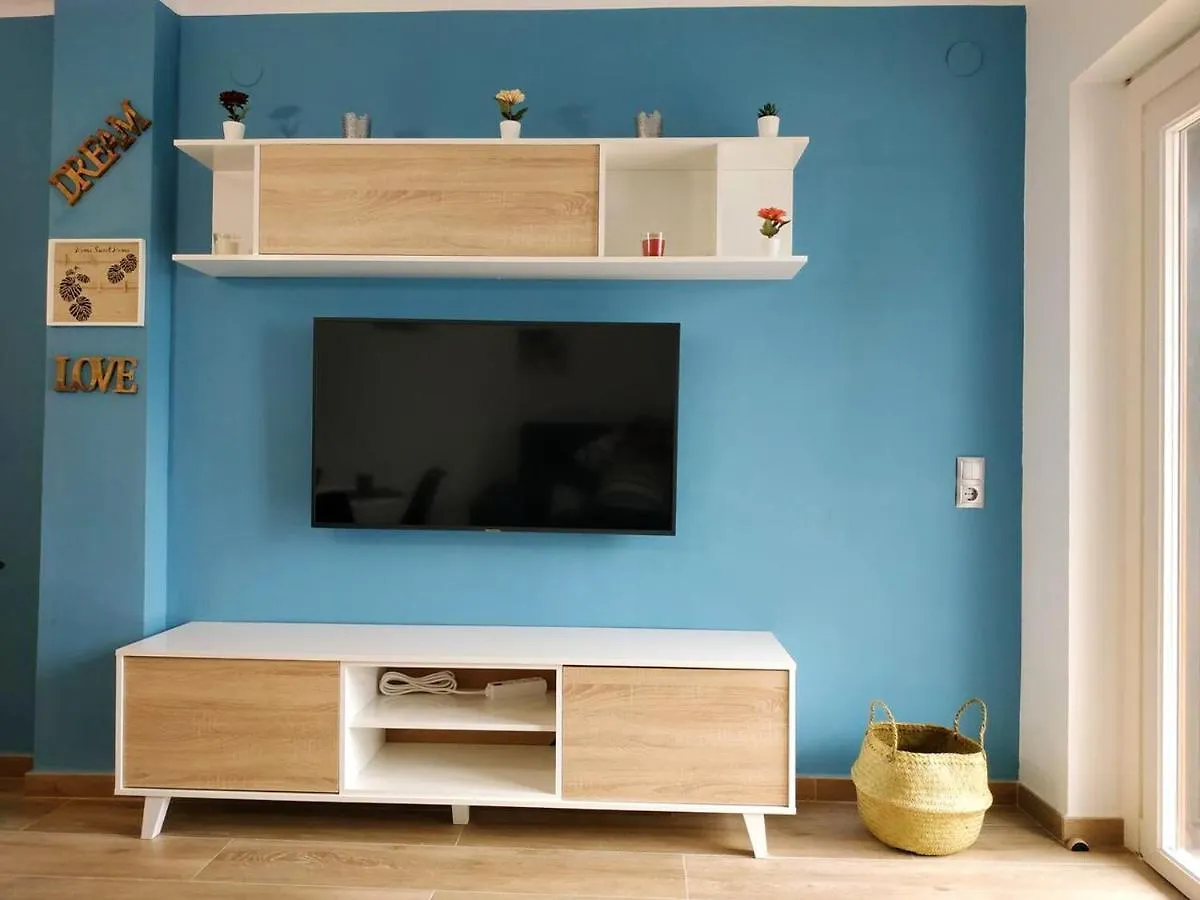 Modern Apartment In Salou With Shared Pool 45 M²